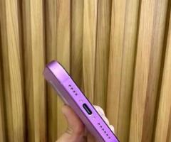 iPhone 16 très bon prix 250